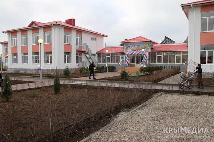 В поселке под Евпаторией открыли новый детский сад на 150 мест