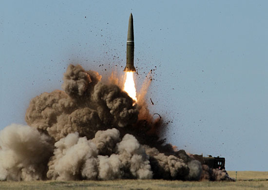 Ракетчики Южного военного округа в рамках СКШУ «Кавказ-2012» применили ОТРК «Искандер» - Путин