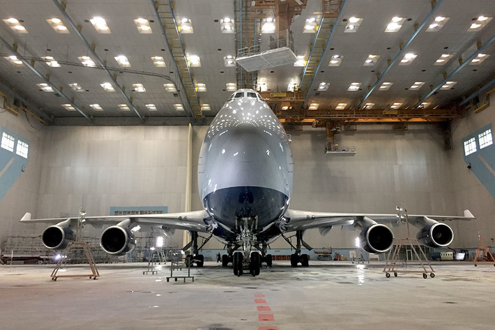 Boeing 747 окрасили за 15 дней. Фото: Виктория Чернышева/РГ
