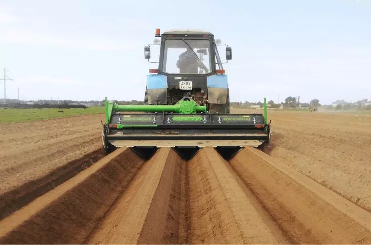 Картинка 2 для публикации «гребнеобразователь: Культиватор гребнеобразователь прицепной к трактору производится в России»