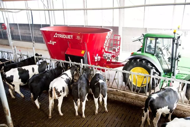 Картинка 13 для поста «Кормосмеситель КРС для фермы от 5 до 24 м3 производится на заводе Колнаг Московская область»