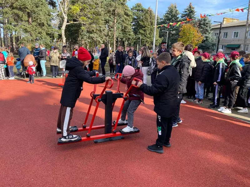 Иллюстрация №8 для статьи «В Кореновске Краснодарского края открылся парк 75 летия Победы»