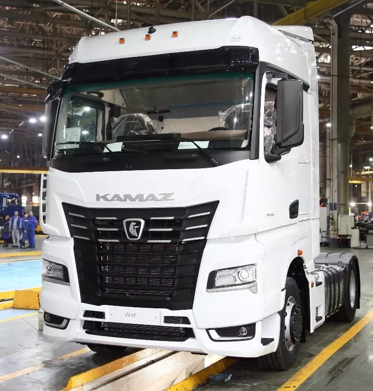 Иллюстрация 1 для статьи «Производство: На КАМАЗе собран первый грузовик К5 в новой версии»