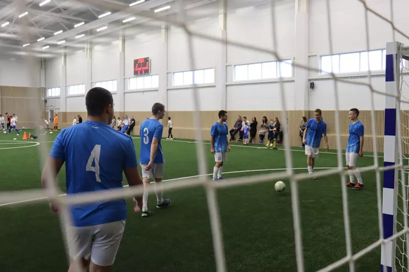 Картинка №2 для статьи «Республика Татарстан: В Камско Устьинском районе Татарстана открылся крытый футбольный манеж»