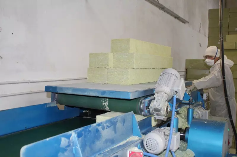 Изображение 3 для новости «Челябинская область: Новые сэндвич панели стали выпускать в Касли Челябинской области»