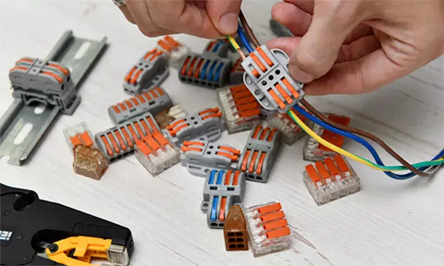 Новинки в ассортименте строительно монтажные клемм СМК