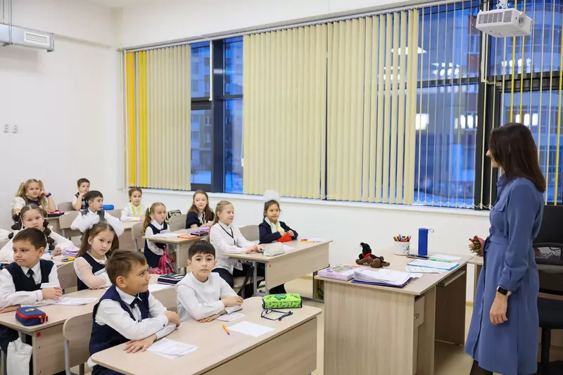 №2 для новости «Красноярск: В Советском районе Красноярска открылась новая школа»