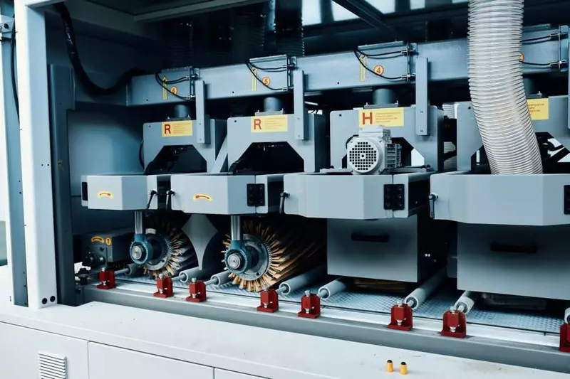 Картинка #3 для поста «мебельные фасады: В Красноярске открылся новый цех по производству мебельных фасадов»