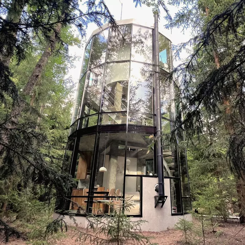 Иллюстрация №13 для «В России открылись новые гостиницы»