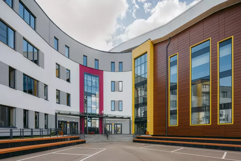 Иллюстрация №6 для статьи «В Гатчине открыта новая школа»