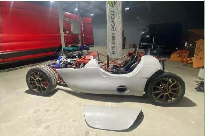 Картинка №2 для новости «Bureau Seven: собрало первый прототип трекового спорткара 3500»