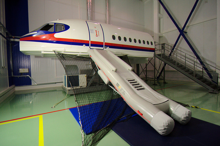 CEET: Cabin Emergency Evacuation Trainer