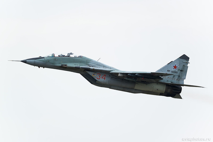 Микоян-Гуревич МиГ-29УБ (RF-92265 / 34 красный) ВКС России 0176_D805894