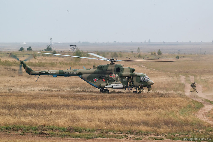 Миль Ми-8МТВ-5 (RF-24776 / 41 красный) ВКС России 0526_D806201