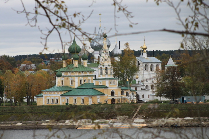 Древний кремль в угличе фото