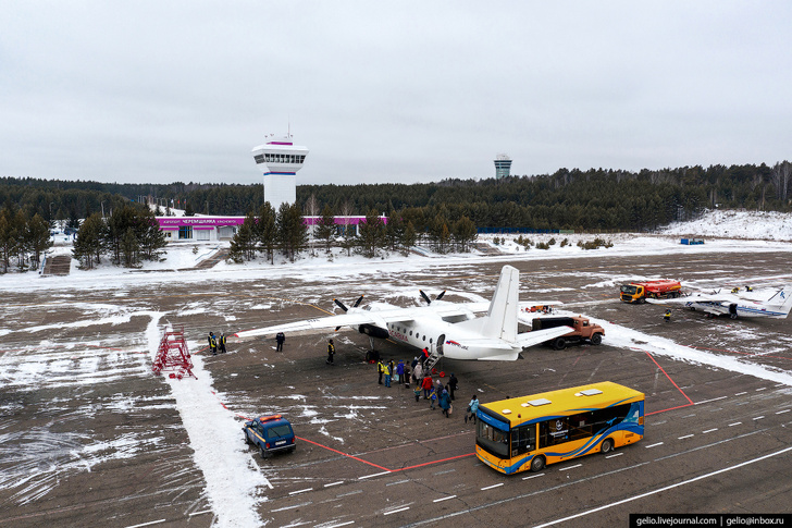 красноярск, аэропорт черемшанка, самолёт ан-26 сверху