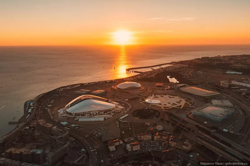 Фото #5 для «Олимпийский парк в Сочи стадионы и аттракционы на берегу моря»