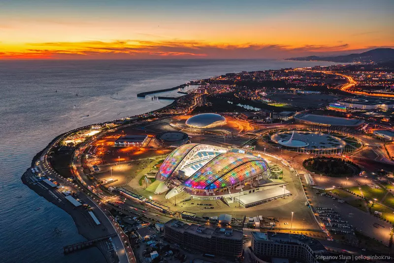 Фото #3 для статьи «адлер: Олимпийский парк в Сочи стадионы и аттракционы на берегу моря»
