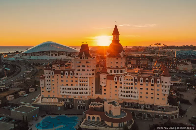 Картинка №9 для статьи «Олимпийский парк в Сочи стадионы и аттракционы на берегу моря»