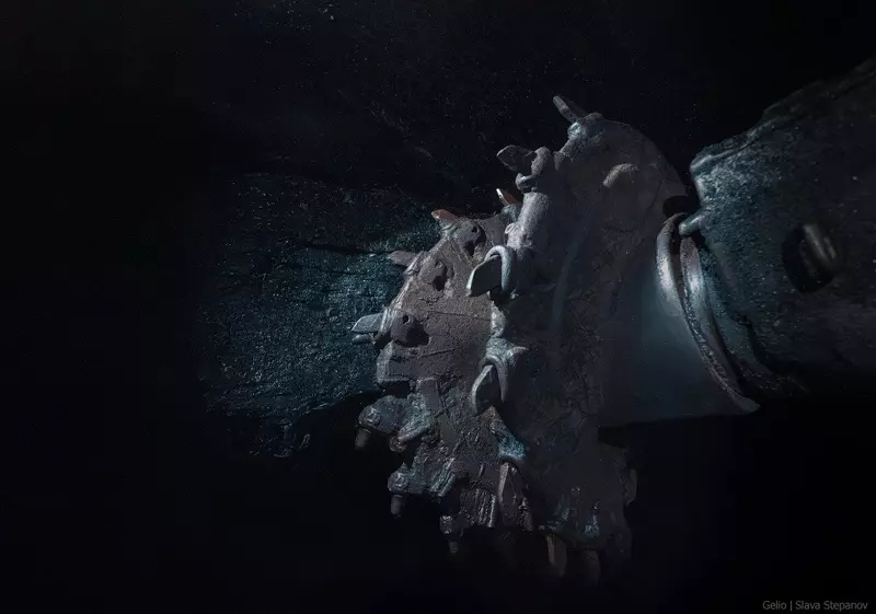 Картинка 18 для поста «Самая северная угольная шахта в мире»