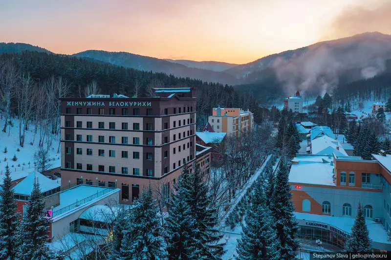 Иллюстрация 9 для новости «Белокуриха город курорт в предгорьях Алтая»