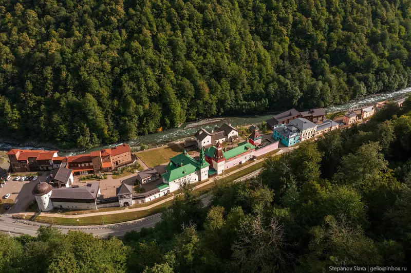 Изображение 32 для статьи «Красная поляна и Роза Хутор летний отдых в горах Сочи»