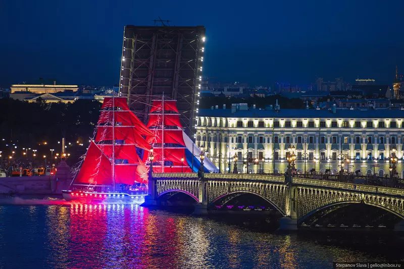Фото 10 для новости «Алые паруса праздник выпускников в Санкт Петербурге»