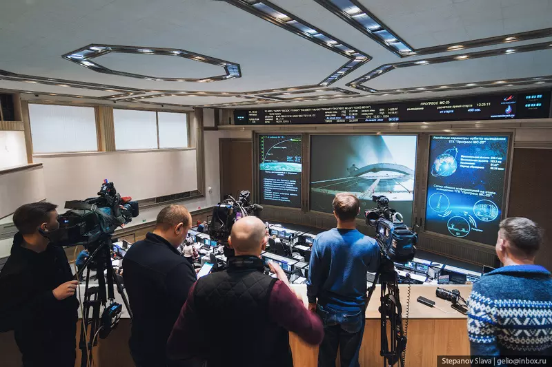 Фото #18 для публикации «ЦУП центр управления полётами в Королёве»