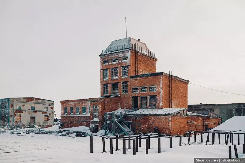 Картинка №61 для «Тикси самый северный морской порт России»