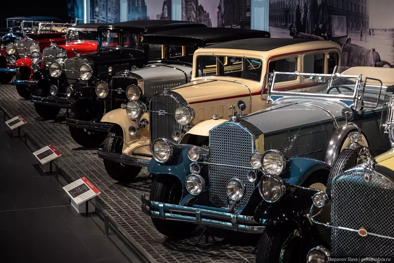 Иллюстрация №5 для «екатеринбург: Музейный комплекс в Верхней Пышме от первых автомобилей до космических аппаратов»