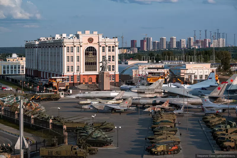 Картинка №23 для новости «Музейный комплекс в Верхней Пышме от первых автомобилей до космических аппаратов»