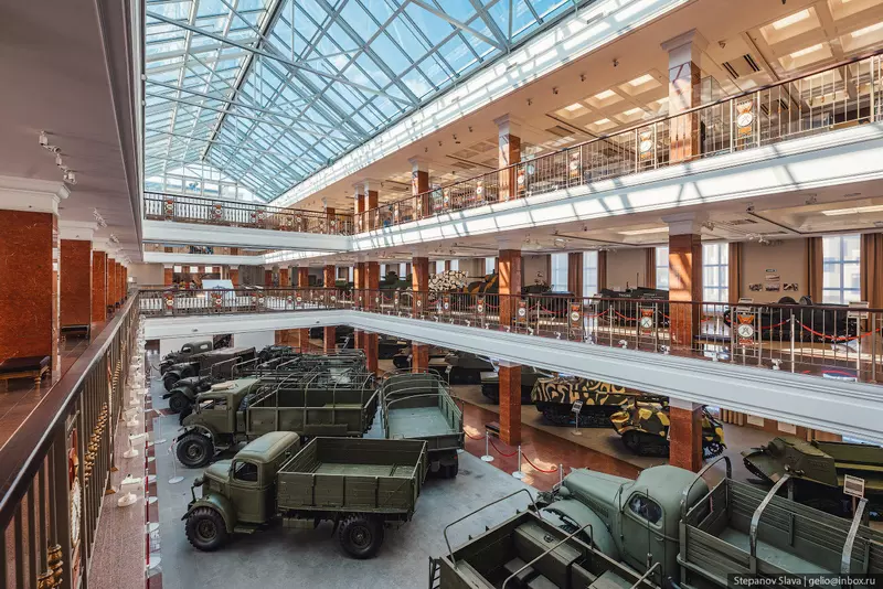 Иллюстрация 30 для новости «Музейный комплекс в Верхней Пышме от первых автомобилей до космических аппаратов»