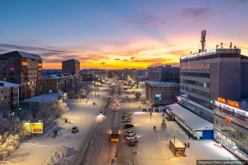 Иллюстрация №19 для публикации «Воркута с высоты город угольной промышленности»