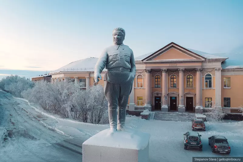 Иллюстрация №37 для публикации «Воркута с высоты город угольной промышленности»