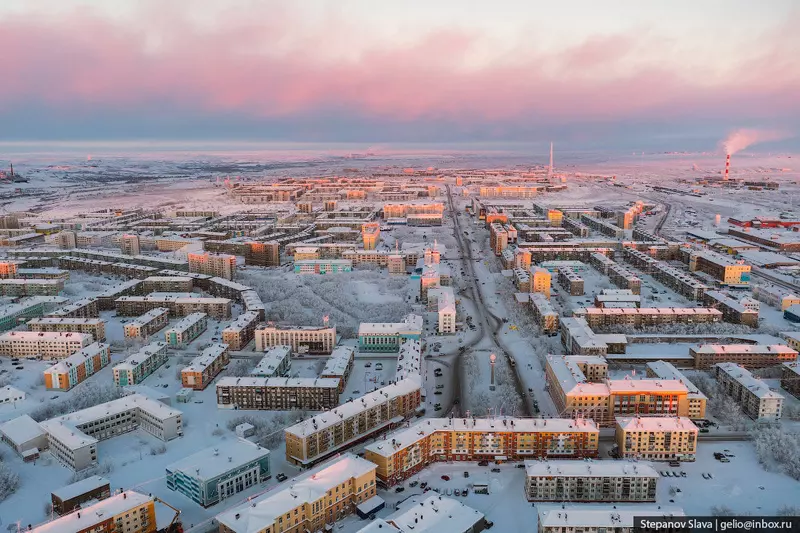 Фото 63 для «Воркута с высоты город угольной промышленности»