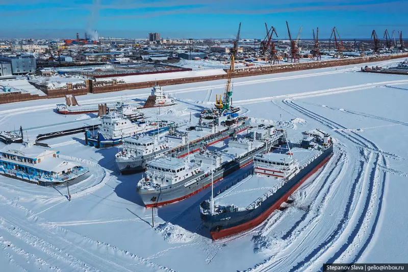 32 для новости «Якутск столица самого крупного и холодного региона России»