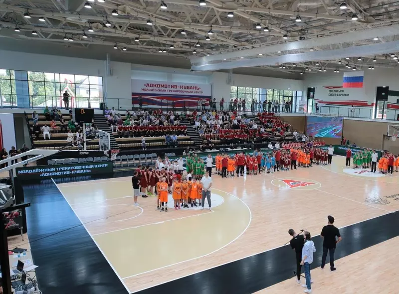 №5 для поста «В Краснодаре открылся крупнейший в России центр подготовки молодежных баскетбольных команд»