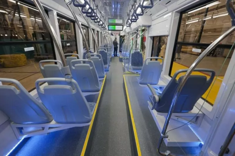 Картинка №4 для новости «вагон модели 71-623-04 : УКВЗ начал поставки новых трамвайных вагонов в Челябинск»