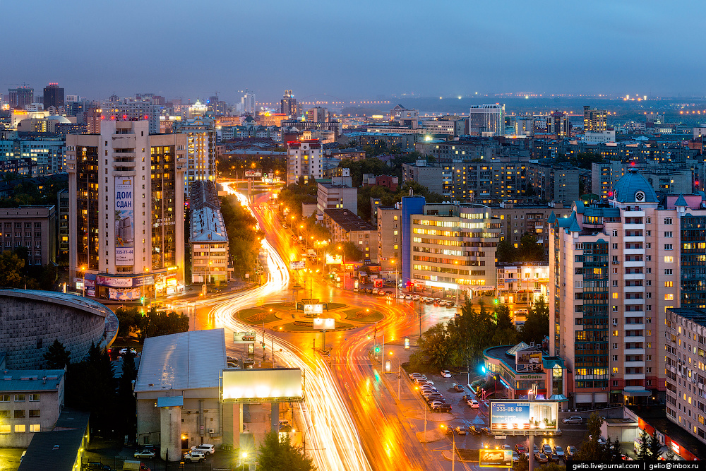 Новосибирск фотографии города. Новосибирск gelio. Площадь Лунинцев Новосибирск. Новосибирск красный gelio. Новосибирск площадь Лунинцев ночью.