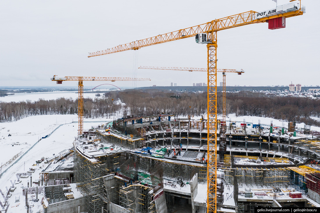 Нова новосибирск. Ледовая Арена Новосибирск. Стройка ледового дворца в Новосибирске. Строящаяся ледовая Арена в Новосибирске. Новый Ледовый дворец в Новосибирске.