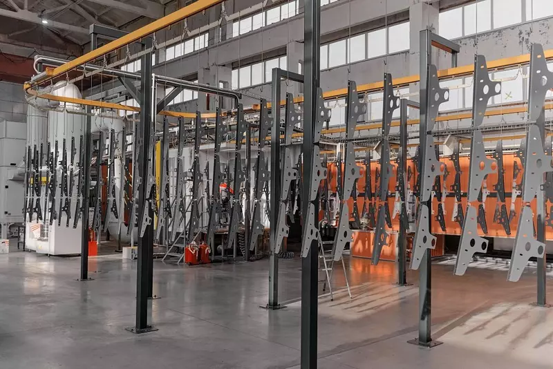 Изображение #2 для поста «Брянская область: В Брянске запущена одна из трёх самых высокотехнологичных линий порошковой покраски в России»