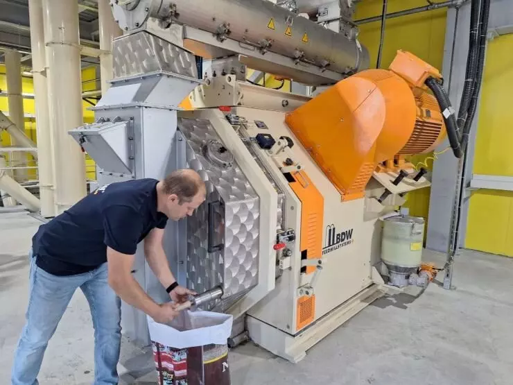 Картинка №4 для «Агрохолдинг Русское поле запустил новый комбикормовый завод в Нижегородской области»