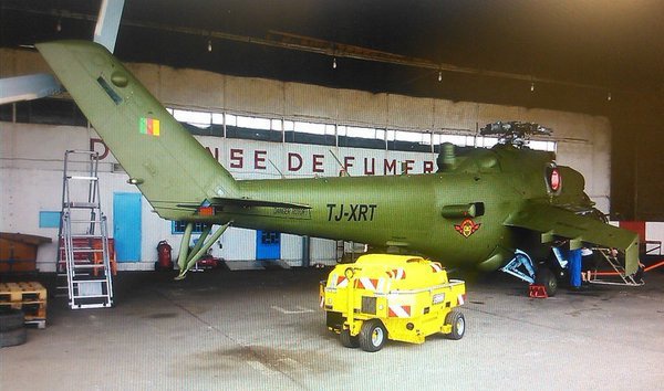 Первый полученный из России Камеруном боевой вертолет Ми-24 (камерунская регистрация TJ-XRT), март 2016 года (с) twitter.com