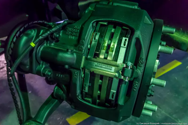 Фото 29 для поста «Компания КАМАЗ представила городской электробус нового поколения»