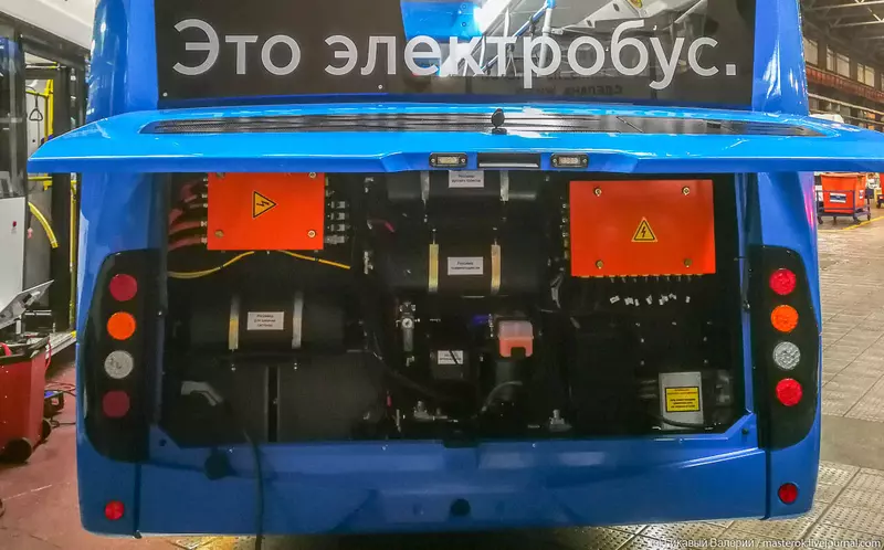 Фото №10 для новости «Компания КАМАЗ представила городской электробус нового поколения»