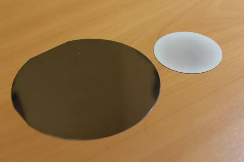 Ученые ИПМаш создали технологию выращивания монокристаллического карбида кремния на кремнии