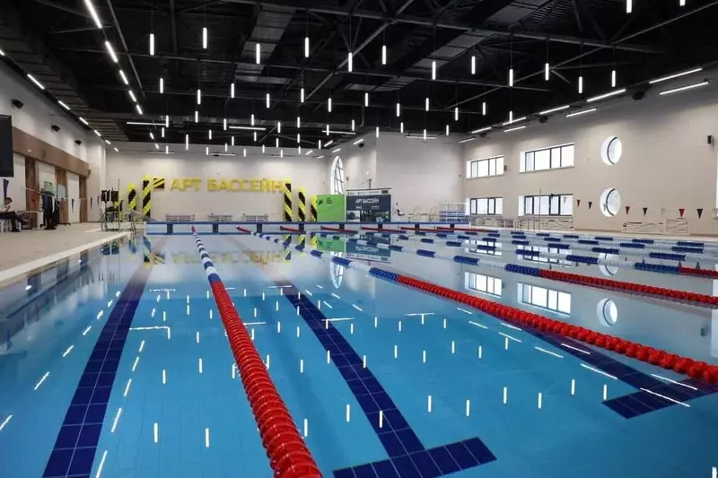 В Омске открыли спорткомплекс с двумя бассейнами и хамамом на Московке 2