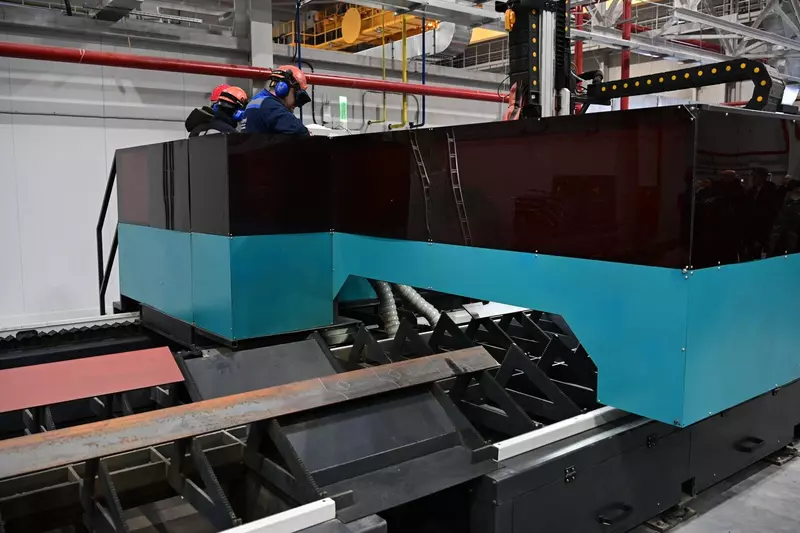 Изображение 3 для «цифровая верфь: На Онежском ССЗ введено в эксплуатацию новое технологическое оборудование»