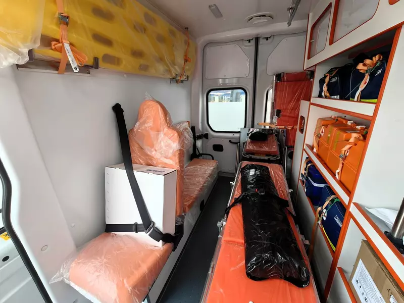 №2 для новости «спецтехника и логистика: Школы и больницы в муниципалитетах Свердловской области получили новый транспорт»