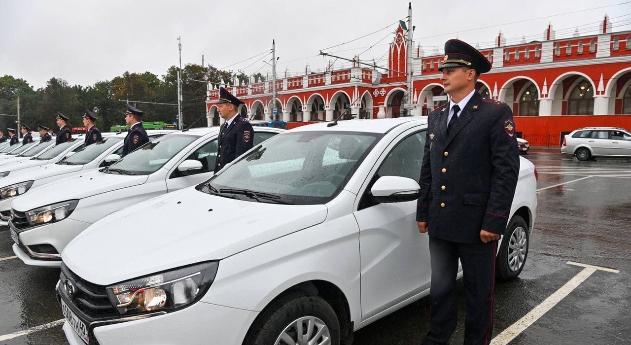 Сотрудники калужской полиции получили 60 новых автомобилей» в блоге  «Транспорт, спецтехника и логистика» - Сделано у нас